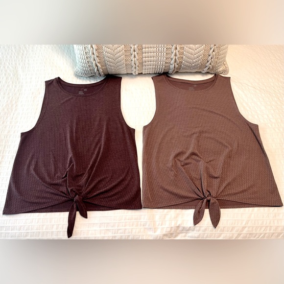 🩷🤎GapFit Breathe Tie-Front Tank Tops NWOT, Size XS (Bundle of 2) - Picture 9 of 11